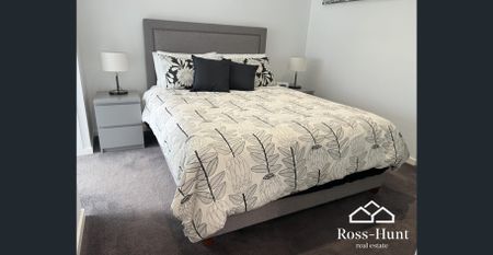 MODERN, APARTMENT IN THE HEART OF HAWTHORN - Photo 2