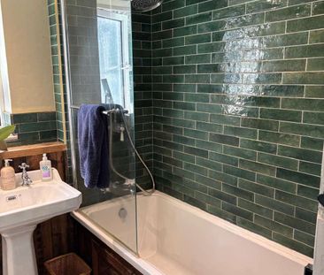 Semi-detached, three bed cottage, with large garden and ample of of... - Photo 4