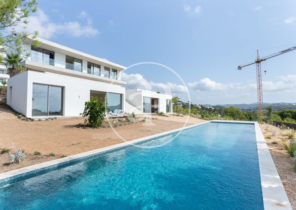 Rental Property in Can Girona