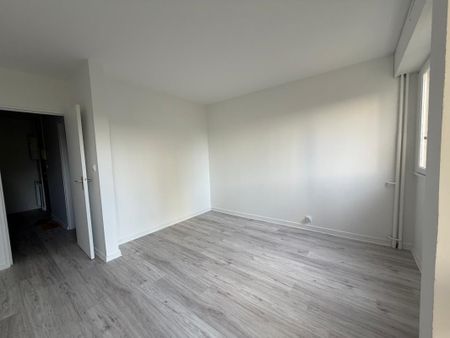 Location Appartement 2 pièces 63m² MORSANG SUR ORGE 91390 - Photo 3