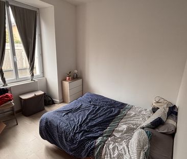 Location Appartement 3 pièces 37m² LAVAL 53000 - Photo 2