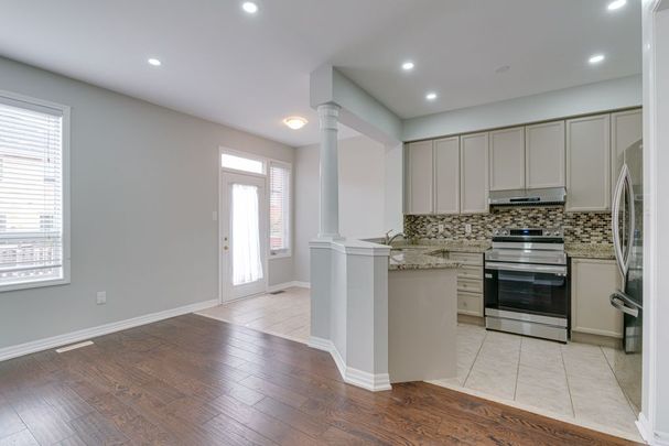 For Lease - 1327 Weir Chase Unit# Upper, Mississauga, Ontario - Photo 1