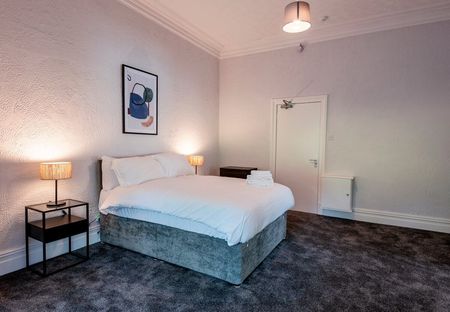 Saint Andrew's Road South - Photo 2