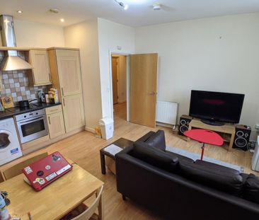 2 bedroom flat to rent - Photo 1