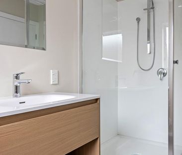 1/605 Hereford Street - Photo 2