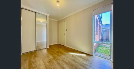 Available Now! Light-Filled Villa with Private Courtyard, Covered Patio & Garage - Photo 2