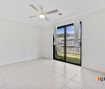 Townhouse In Small Complex Close to Local Amenities - Photo 1