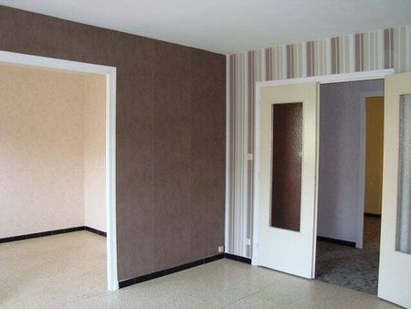 Location appartement 5 pièces 80 m² à Privas (07000) - Photo 2