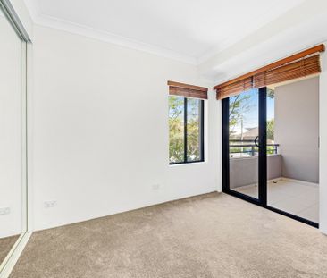 * Walk To Waterfront - Photo 4