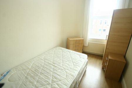 3 Bed - Simonside Terrace, Heaton, Ne6 - Photo 5