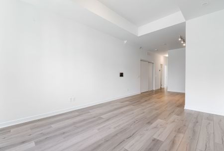 For Lease - 3020 Trailside Drive Unit# 131, Oakville, Ontario - Photo 4