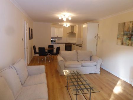 1 bedroom flat to rent - Photo 2