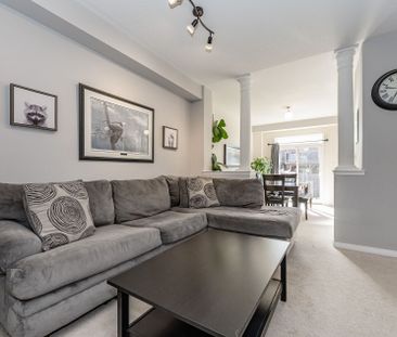 For Lease - 2041 Fiddlers Way, Oakville, Ontario - Photo 3