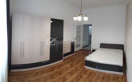 Apartament cu o camera in zona de Centru - Fotografie 3