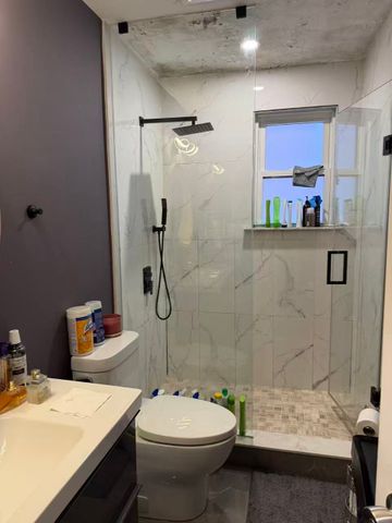 For Lease - 256 Patricia Avenue Unit# Main, Toronto, Ontario - Photo 2