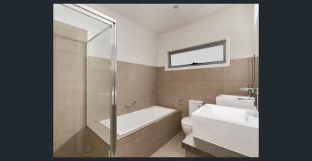 Perfect Townhouse! - Photo 3