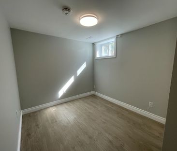 For Lease - 334 Stevenson Road Unit# Lower, Oshawa, Ontario - Photo 5