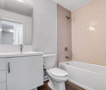 For Lease - 3220 William Coltson Avenue Unit# 408, Oakville, Ontario - Photo 6