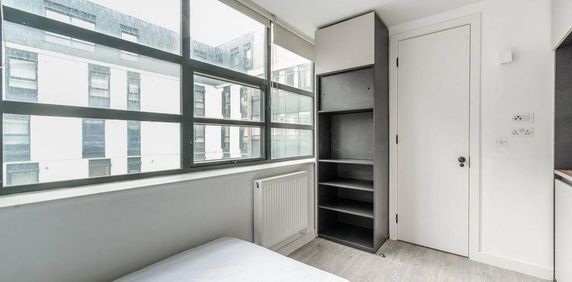 Studio to rent - Photo 2