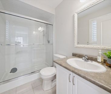 For Lease - 72 Pointon Street, Aurora, Ontario - Photo 5