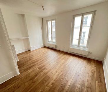 Location Appartement 1 pièce 19m² PARIS 2ème - Photo 2