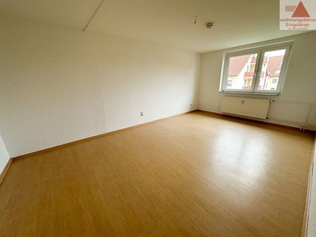 Wunderschöne 3-Raum-Wohnung mit Balkon in NIederlungwitz - Photo 4