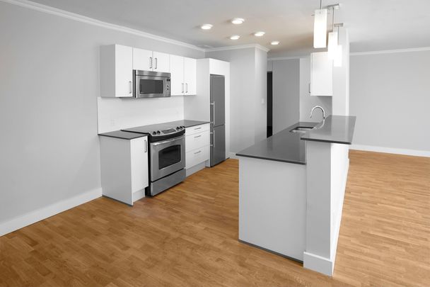 2400 Bathurst Street - Photo 1