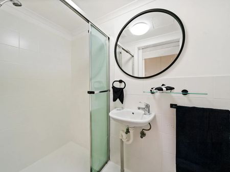 222/18 Brown Street, Newcastle NSW 2300 - Apartment For Rent | Domain - Photo 5