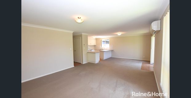 Spacious & Modern Unit With White Goods - Photo 1