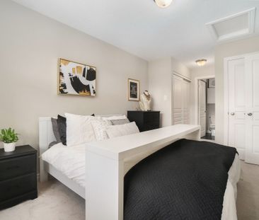 For Lease - 83 Stockholm Private, Blossom Park - Airport and Area, ... - Photo 6