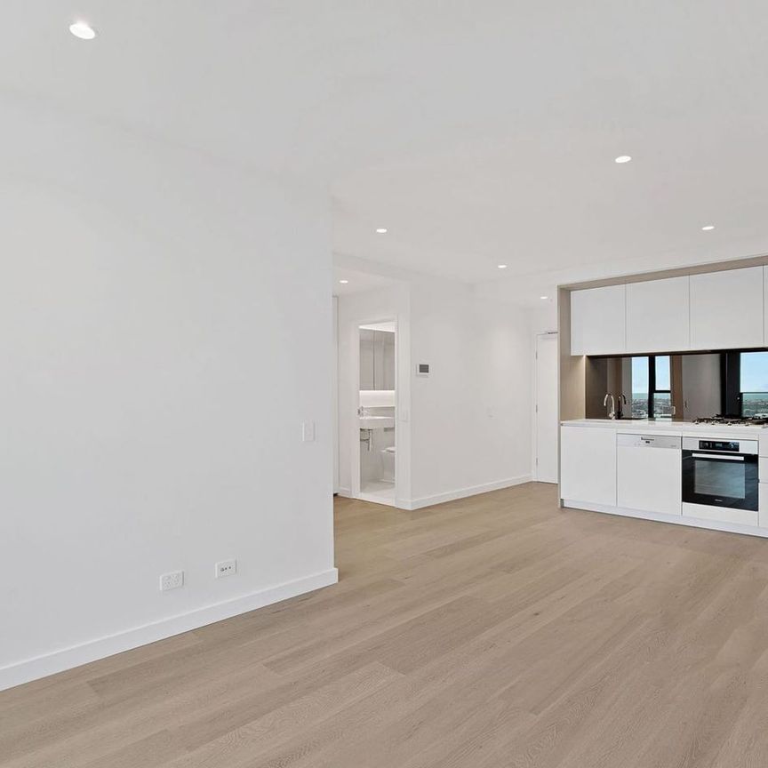 Stunning 1 Bedroom Apartment in Melbourne Quarter - Photo 1