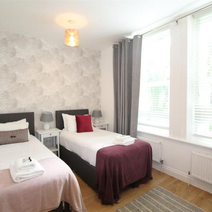 2 bedroom ground floor flat to rent - Photo 1