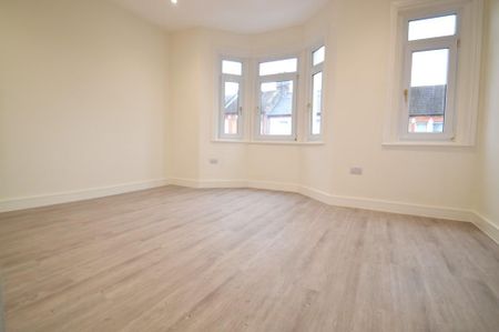 5 bedroom terraced house to rent - Photo 3