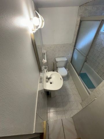 For Lease - 4129 Brandon Gate Drive Unit# BSMT 2, Mississauga, Ontario - Photo 4