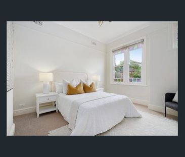 Charming Family Home in Prime Willoughby Location - Photo 5