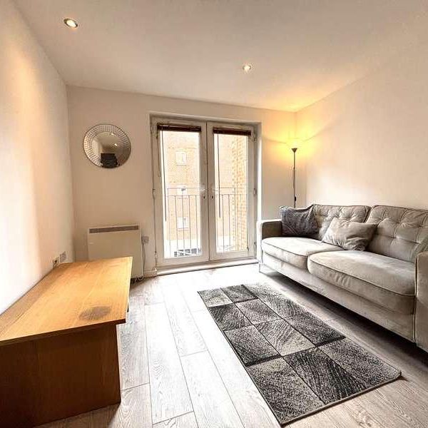 Platt House, Elmira Way, Salford Quays, Manchester, M5 - Photo 1