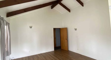 Perfect Family Home! - Photo 3