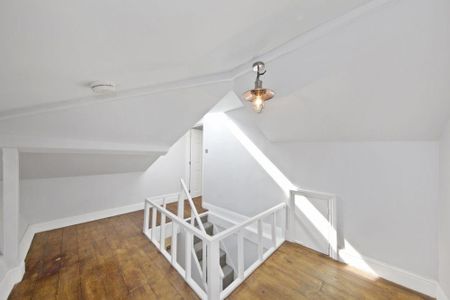 3 bedroom flat to rent - Photo 2