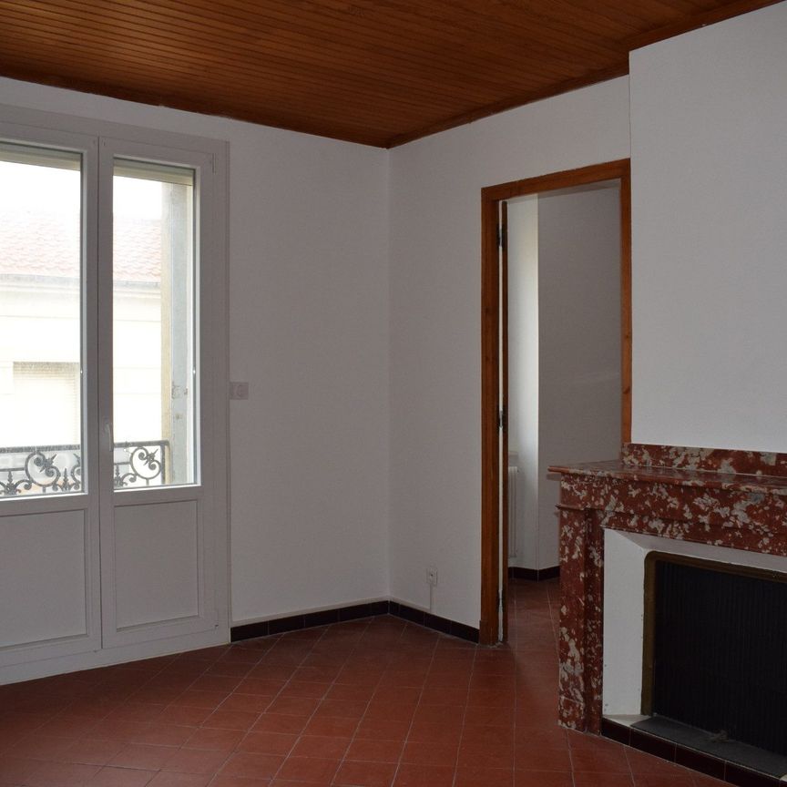 Location Appartement 4 pièces 77m² NARBONNE 11100 - Photo 1