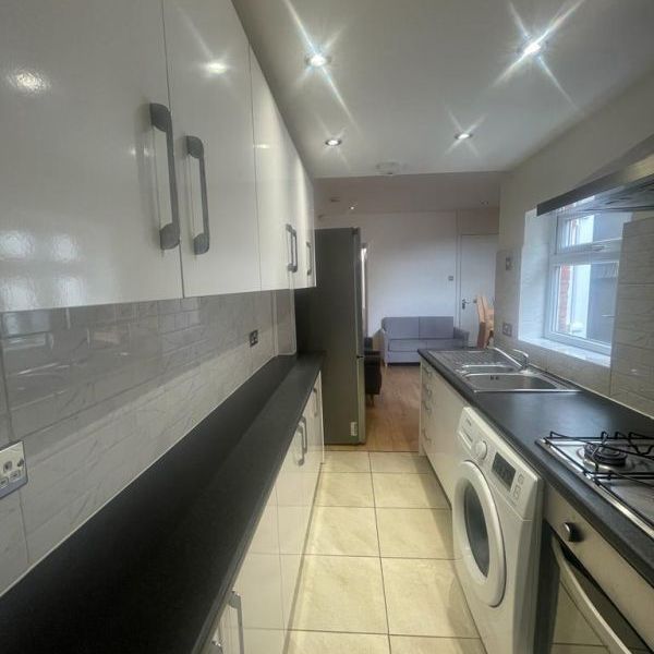 55 Leopold Street - Modern 5 bed - WIFI INCLUDEDLoughborough - Photo 1