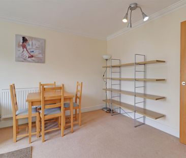A 2 Bedroom Flat in Regency Court, Cheltenham - Photo 6