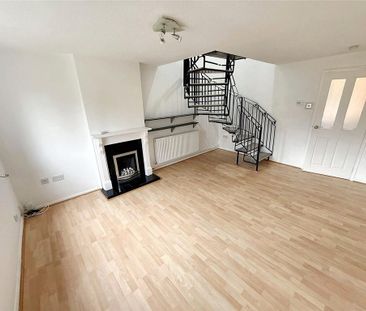 2 bedroom terraced house to rent - Photo 2