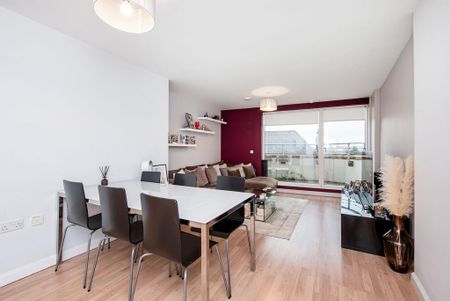 2 bedroom apartment to rent - Photo 2