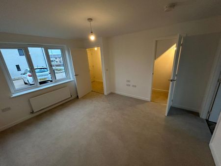 2 bedroom semi-detached house to rent - Photo 2