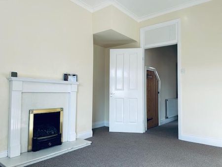 2 bedroom ground floor flat to rent - Photo 4
