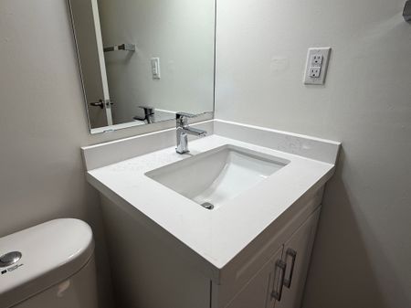 For Lease - 601 Dundas Street Unit# 209, Whitby, Ontario - Photo 5