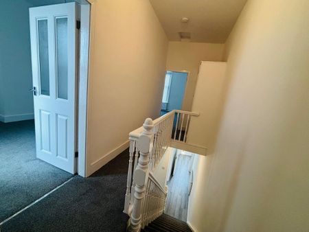 4 bedroom terraced house to rent - Photo 3