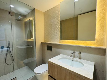 Brand New 2 Bedroom Apartment - Photo 5