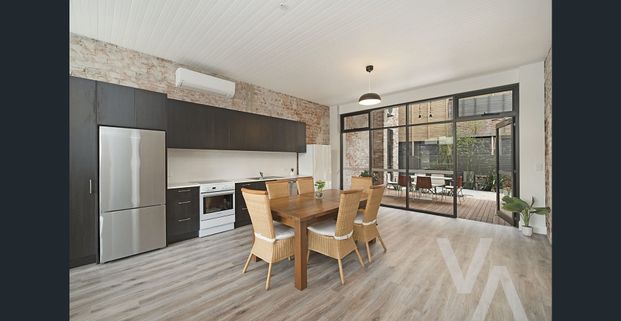 Your Next Student Move. - Photo 1