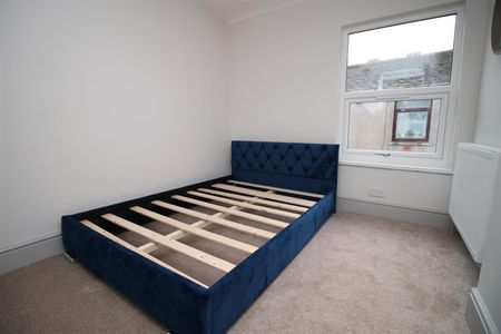 Flat For Rent Richmond Road, Cardiff - Photo 3